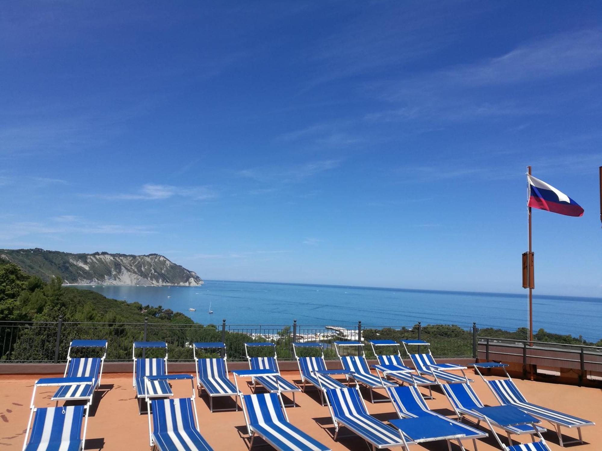 Internazionale 3* Ancona